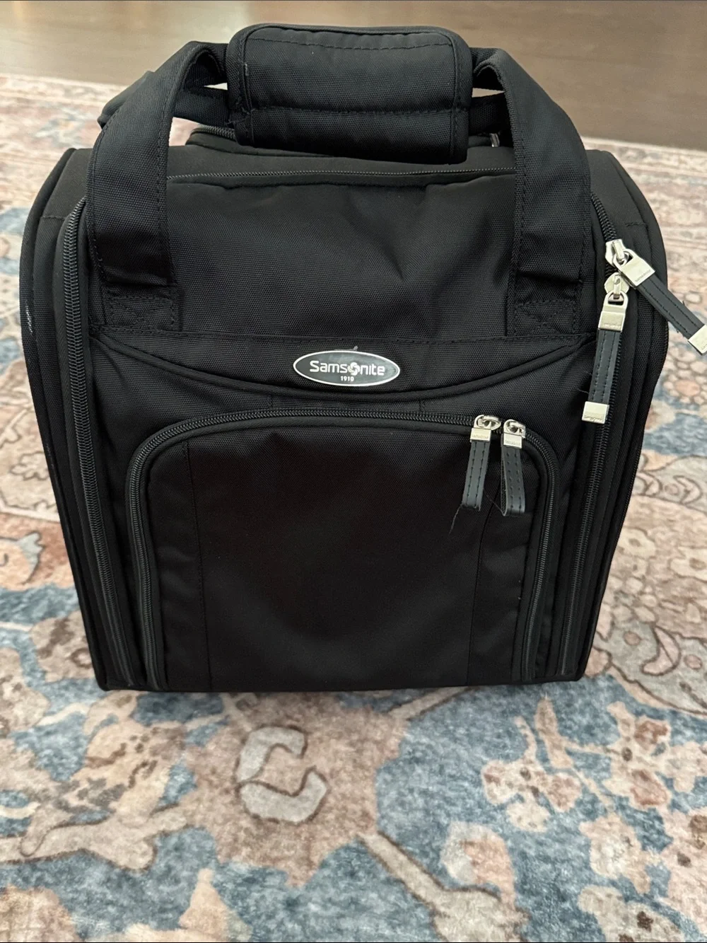 Samsonite Upright Wheeled Carry-On Underseater Small Travel Case